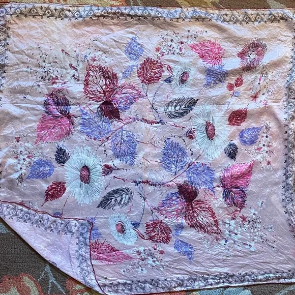 Vintage Silk Scarf Bundle Flawed - Picture 7 of 15